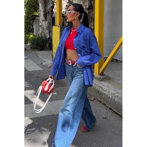 เสื้อเชิ้ตผ้าป๊อปลินทรงโอเวอร์ไซส์คลาสสิก 3421 ดีไซน์เรียบง่ายทันสมัย - Product Image 4