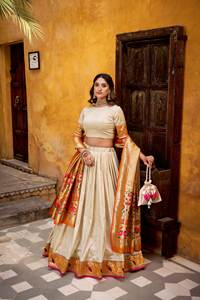 Lehenga Paithani Tradicional Cosido con Blusa sin Coser y Dupatta Jacquard - Product Image 2