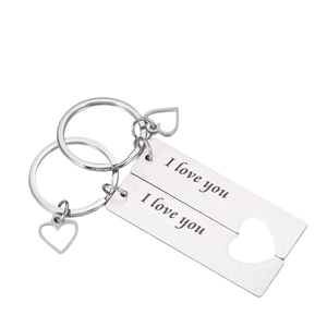 Llavero con logotipo personalizado de San Valentín, regalo de pareja Keyhain, llavero grabado de Metal - Product Image 1