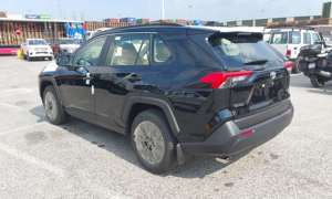 TOYOTA RAV-4 XLE-G ESSENCE AUTOMATIQUE D'OCCASION EN BON ÉTAT - Product Image 4
