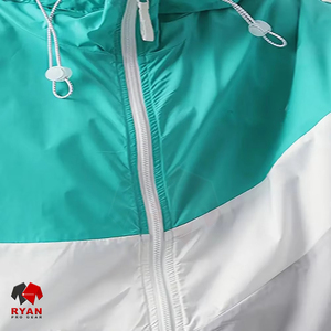 Cortavientos Softshell personalizado para hombre, tela transpirable de alta calidad, diseño con capucha, colores sólidos, servicio OEM y ODM transpirable - Product Image 3