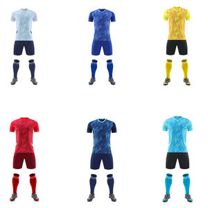 Diseño personalizado nuevos hombres uniformes de fútbol equipo de fútbol transpirable conjunto completo nueva llegada personalizado para mujeres y hombres uniforme de fútbol - Product Image 6