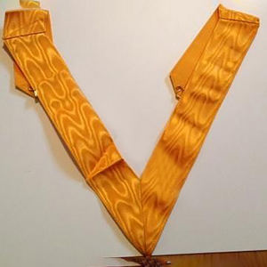 Colliers maçonniques personnalisés de haute qualité en or style vintage meilleure vente collier en nylon personnalisé avec techniques brodées - Product Image 1