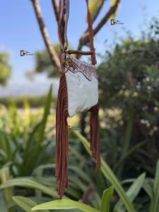 Nuevo Bolso de Mano de Cuero con Flecos Tallados a Mano por Diseñador, Elegante Bolso de Cuero Vacuno con Pelo, Color Bronceado, Bolsos Multiusos para Mujer - Product Image 2