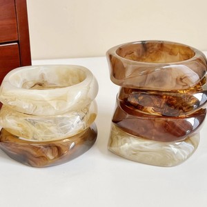 Brazaletes únicos de Feng Shui artesanías de madera pulida hechas a mano a la moda, brazaletes de bajo costo para niñas y mujeres adolescentes - Product Image 6