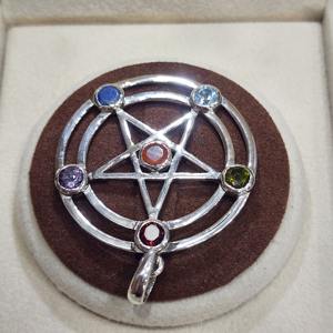 925 Sterling Silver AA Quality Handmade Vintage Star Shape Pendentif Multi Gemstone Bezel Setting Pièce de créateur unique pour la fête - Product Image 3