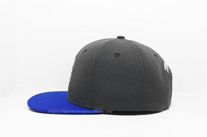 หมวก Snapback ผ้าฝ้าย100% ปรับแต่งโลโก้ขนาดกลางหมวกแก๊ปสตรีทแวร์สำหรับวัยรุ่นและสปอร์ตผลิตในเวียดนาม - Product Image 3