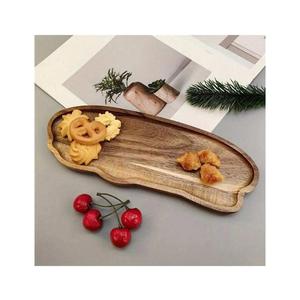 Plateau en bois chic pour une utilisation quotidienne sur la table ou un présentoir décoratif Pièce artisanale rustique pour le café et la cuisine - Product Image 4