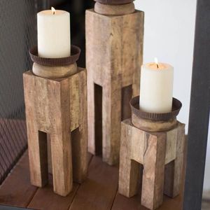 Porte-bougie en bois unique, créé pour les occasions spéciales, ajoutant du style, de la chaleur et une beauté chaleureuse aux lumières des bougies - Product Image 1