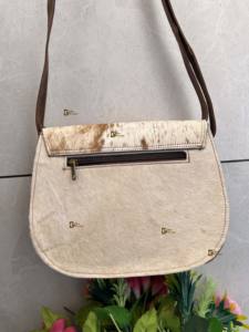 Nouveau Style de fourrure de vachette sac à main occidental vente chaude sac en cuir à franges avec lettre gland décoration Design exclusif pour les femmes - Product Image 4