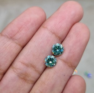 เพชรมอยส์ซอไนต์ทรงกลมสีเขียวสำหรับทำต่างหูเพชรโมอิสซาไนต์และจี้, กำไล, แหวนหมั้น - Product Image 1