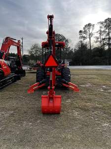 Retroexcavadora Kubota M62 BEST2025 con Motor de Gasolina Autopropulsado, Garantía de 3 Años en Componentes Principales, Función de Remolque para Uso Agrícola, Precio - Product Image 3