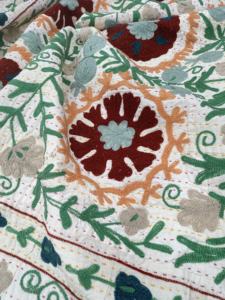 Couvre-lit en coton 100% - Couleurs vives - Broderie à la main Aari - Couture Kantha - Couvre-lit toute saison - Couvre-table - Product Image 6