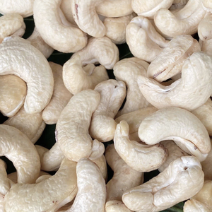 Hot Sale Best Rate Cashew W320 Raw High Quality Vietnam Cashew Nuts Private Label Packaging Available Santigo - Product Image 1