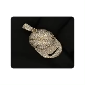 La mayoría de las ventas de oro de 14 quilates estilo sombrero de hip hop forma personalizada colgante de diamante natural para un aspecto clásico en oferta - Product Image 3