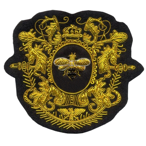 Insignias Bordadas con Hilo Metálico Personalizadas de Última Moda, Hechas a Mano, Venta al Por Mayor, Cómodas, Diseño Nuevo, Tela de Lona Bordada - Product Image 1