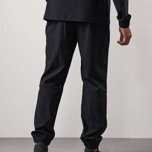 Pantalones Deportivos de Chándal para Hombre al por Mayor, Personalizados, de Cintura Media, de Poliéster/Nailon, con Cordón Ajustable y Logotipo Bordado - Product Image 3