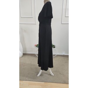 Robe mi-longue en viscose à col cache-cœur et manches courtes pour femme, avec ceinture et fente, 34687 - Noir - Product Image 5