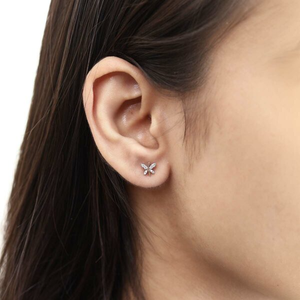 Clásico 10K oro Moissanite diamante moda pendientes delicado mariposa ala diseño moda estilo regalo de boda para mujeres - Product Image 3