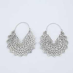 Pendientes de Aro Bohemios de Moda con Mandala, Pendientes Tribales de Latón para Mujer, Aros Plateados con Encaje Floral para Venta al por Mayor/OEM/ODM - Product Image 1