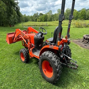 Tractor Agrícola Kubota B2320 4x4 de Primera Calidad con Cargador, 23 CV, Económico, con Componentes Principales como Caja de Cambios, Motor y Cojinetes - Product Image 2