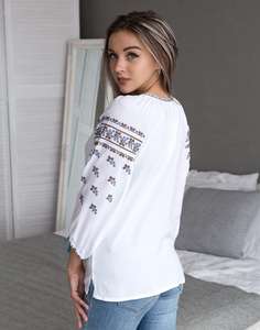 เสื้อลำลองปักลายทันสมัยหรูหราสำหรับผู้หญิงแม่ลายยูเครนแบบดั้งเดิมมีพู่ห้อยเป็นของขวัญสำหรับงานเลี้ยงที่ดีที่สุดเรียบง่าย - Product Image 4