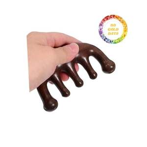 Peigne de soin en bois naturel avec poignée en plastique durable pour un massage confortable de la tête et un entretien quotidien des cheveux à la maison ou au salon - Product Image 4