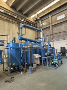 Usine de distillation d'huile usagée facile à utiliser pour la production d'huile de base et de diesel - Product Image 3