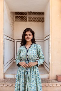 Vestido Midi Bohemio Estampado a Mano en Algodón Puro con Diseño Floral Verde Azul Casual para Ocasiones Especiales - Product Image 2