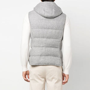 เสื้อกั๊กพัฟเฟอร์ลำลองผู้ชายแบบมีฮู้ด ซิปปิด ไม่มีแขน ผลิตจากโพลีเอสเตอร์/ไนลอน เป็นมิตรกับสิ่งแวดล้อม เหมาะสำหรับวิ่ง - Product Image 3