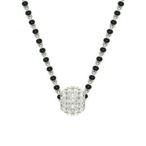 Collar Mangalsutra de Plata Pura para Esposa con Perlas de Diamante en Forma de Bola y Cuentas Chapadas en Oro, Estilo Étnico Religioso con Pavé Dorado - Product Image 1