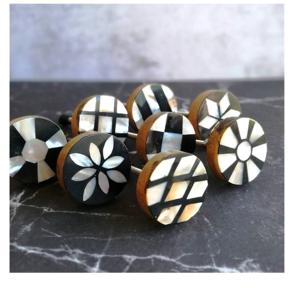 Poignées et boutons de traction en bois et en résine rayés Boutons en marbre les plus vendus avec une taille de forme de couleur personnalisée Fabriqué en Inde Article - Product Image 6