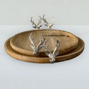 ถาดเสิร์ฟไม้คุณภาพสูง ดีไซน์กวางเรนเดียร์ ทำมือ งานสั่งทำพิเศษ สวยงามน่าทึ่ง สำหรับชุดอาหารค่ำ จำนวน 2 ใบ - Product Image 1