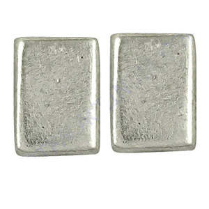 Boucles d'oreilles créoles rectangulaires argentées tendance avec perle religieuse vintage et motif floral mignon, bijoux de tous les jours pour les fêtes - Product Image 3