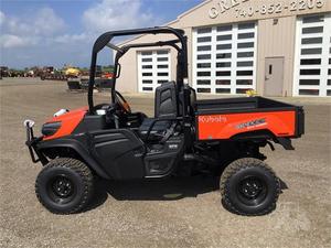 Véhicule utilitaire Kubota RTV-X1100C 4x4 automatique 2 temps 300 cm³ avec blocage de différentiel, essence/diesel, qualité supérieure, certifié EPA et CEE - Product Image 6
