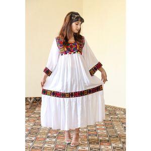 Dernières pièces brodées Rose rouge couleur femmes à la main robe traditionnelle afghane respirant et en gros taux plus vente - Product Image 2