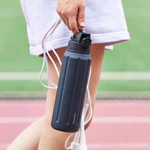 [LocknLock] 2031 Sortie Facile à Manipuler Bouteille D'eau En Plastique SLO LIGHT Tumbler Bouteille 600ML LHC3335BLK - Product Image 1