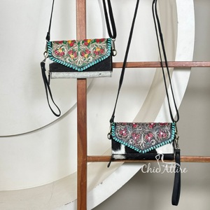 Bolso de Mano Tipo Clutch y Bandolera Mini para Mujer, Nuevo, de Marca Famosa, con Bordado Floral en Cuero Vacuno Repujado, Estilo Boho - Product Image 1