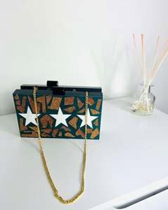 Embrayage en résine classique fabriqué à la main Design d'amour vintage élégant et écologique personnalisé pour elle cadeau de mode unique Saint Valentin - Product Image 2