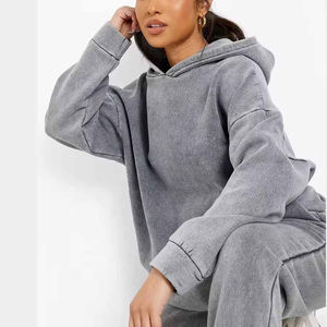 Traje de sudor personalizado de 400 Gsm con lavado ácido bordado desgastado pantalón holgado y conjunto de Sudadera con capucha chándal acampanado para mujer - Product Image 2