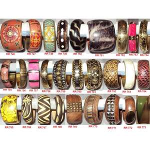 Bracelets pour femmes en ivoire et résine de style religieux personnalisables, provenant de l'Uttar Pradesh, pour les occasions de mariage, OEM/ODM disponible - Product Image 2