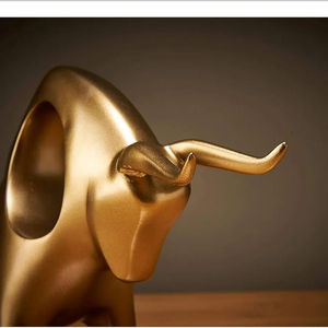 Statue de Taureau d'Or en Résine pour Décoration de Maison Moderne Fait à la Main, Modèle d'Animal pour la Cuisine, Occasion d'Anniversaire - Product Image 4