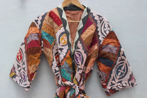 Abrigo largo de invierno para mujer al por mayor, bata acolchada de algodón bordada a mano con cierre de cinturón de retazos de manga completa - Product Image 2