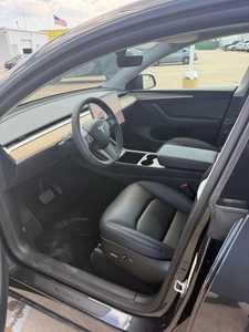 Seminuevo Clean 2024 Tesl-a Modelo Y - Product Image 3