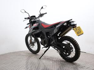 Motocicletas deportivas usadas Aprilia RX 125 Strong 2022 en venta - Product Image 2