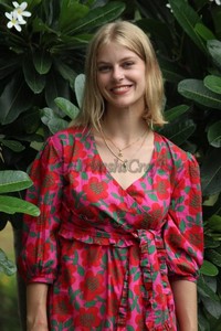 Vestido tradicional personalizado de verano para mujer, vestido estampado en bloque, vestido largo para mujer, mangas abullonadas, cuello en V profundo para mujer, vestidos con cinturón de playa - Product Image 3