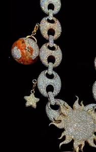 จี้ฮิปฮอปแบบกำหนดเอง ประดับเพชรโมอิสซาไนต์ VVS รับรองโดย GRA ลายธีมอวกาศ |   เครื่องประดับเงินแท้ 925 สำหรับงานปาร์ตี้สุดหรู - Product Image 2