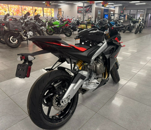 LISTA PARA COMPETIR, 659 CC, 2026APRILIA .RS 660, MOTOCICLETA DEPORTIVA NUEVA, LEGAL PARA CARRETERA, 100 % ENSAMBLADA EN FÁBRICA - Product Image 2