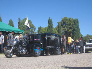 Vente chaude corbillard de remorquage de traction à essieu unique moderne remorque de corbillard remorqué entraîneur de corbillard remorqué à vendre - Product Image 3