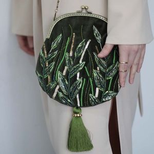 ARTISANAT BRODERIE SACS UNIQUES MEILLEURS Style Bohème Broderie Travail Main Embrayage Sacs À Main Sacs Fantaisie Conception Doublure En Gros - Product Image 1